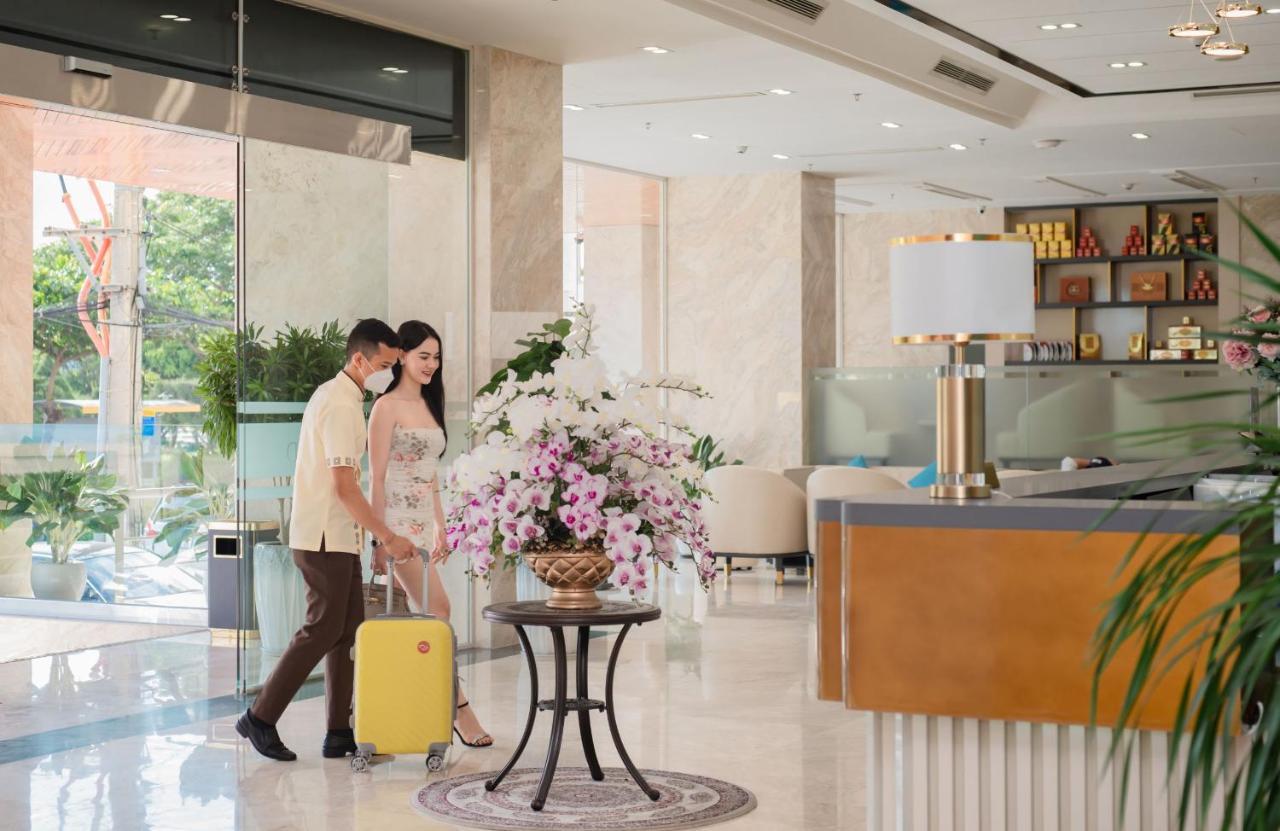 Khách sạn Grand Gosia 4*