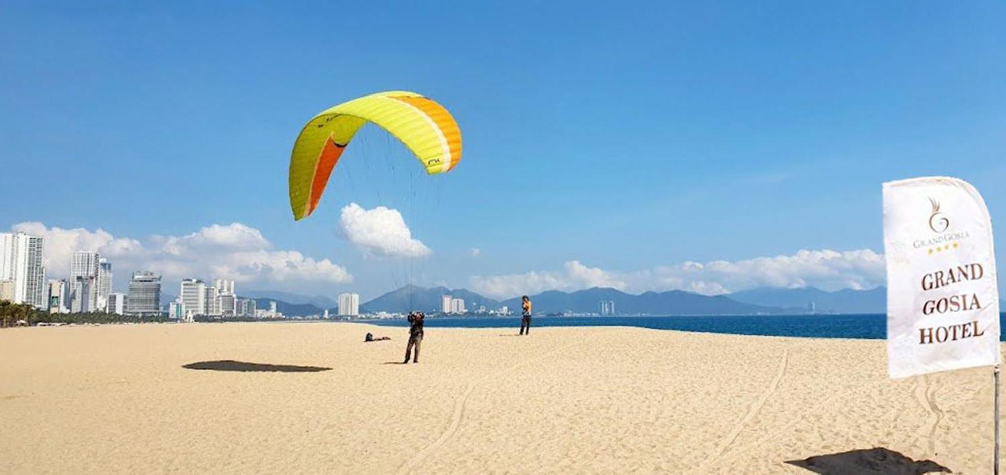 Grand Gosia Khách sạn 4*