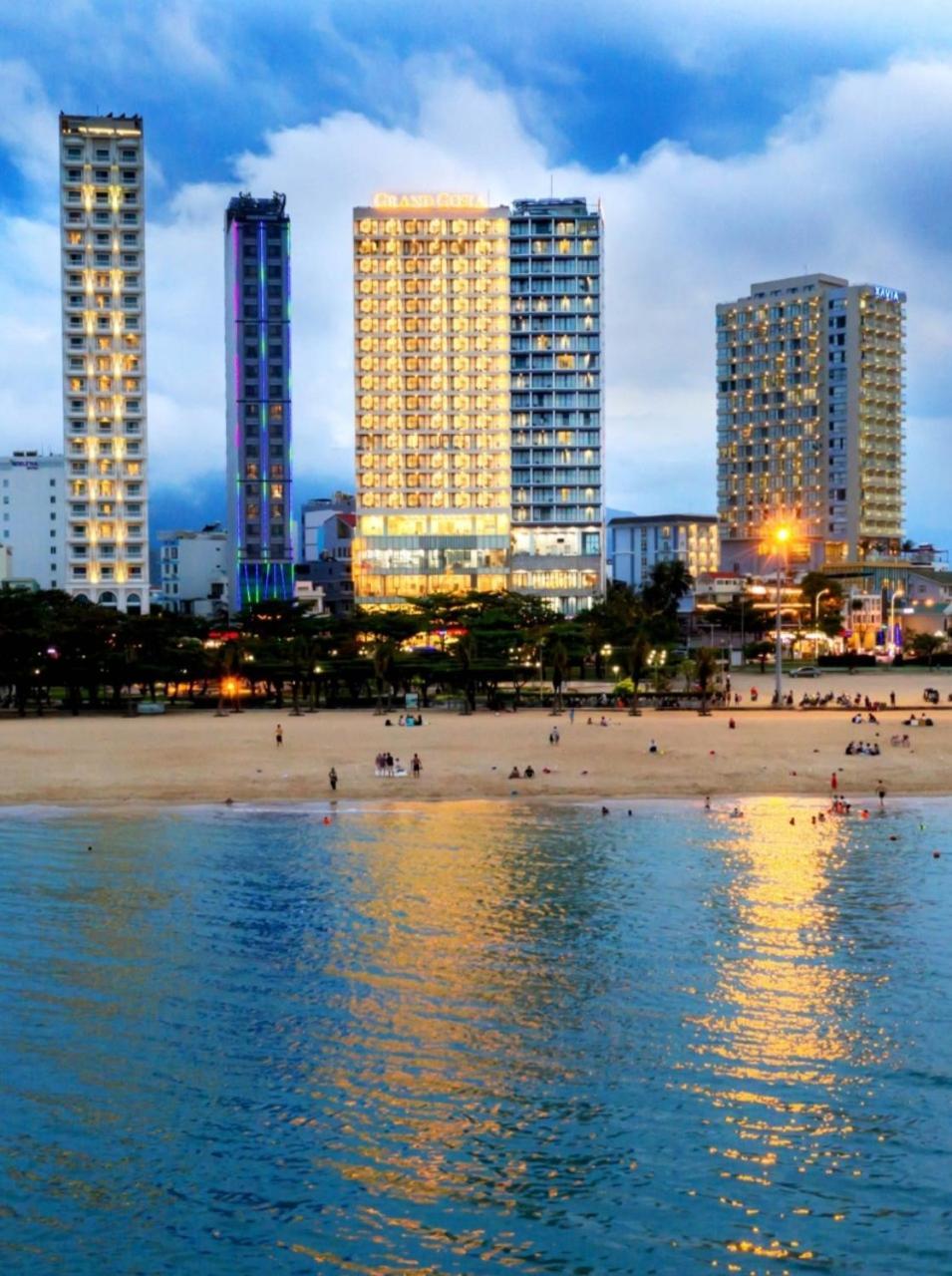 Khách sạn Grand Gosia Nha Trang